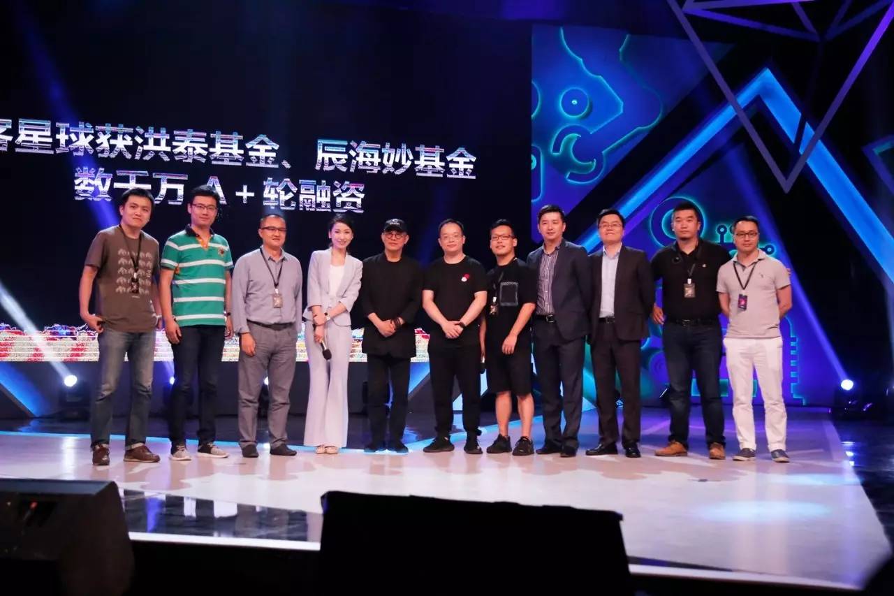 北京中关村具身智能产业“蝶变”:一栋楼覆盖上下游产业链智能数据成新风口(图1)