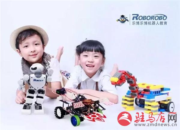 机器人如何踢足球（体育科技范儿(图1)