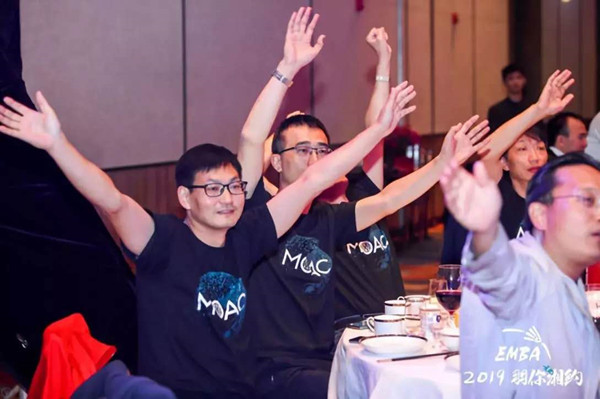 小红书拿下世界杯转播权、柠季或将收购哈根达斯在华门店刀法消费周报525-53126(图1)